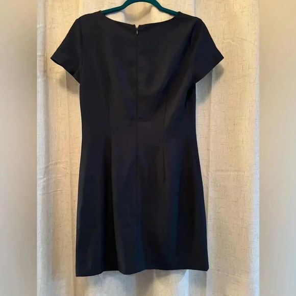 Banana Republic Size 4 Embellished Cocktail Shift Dress. Navy. Mini - Picture 3 of 5